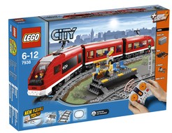 LEGO  7938  Treno passeggeri  telecomandato     